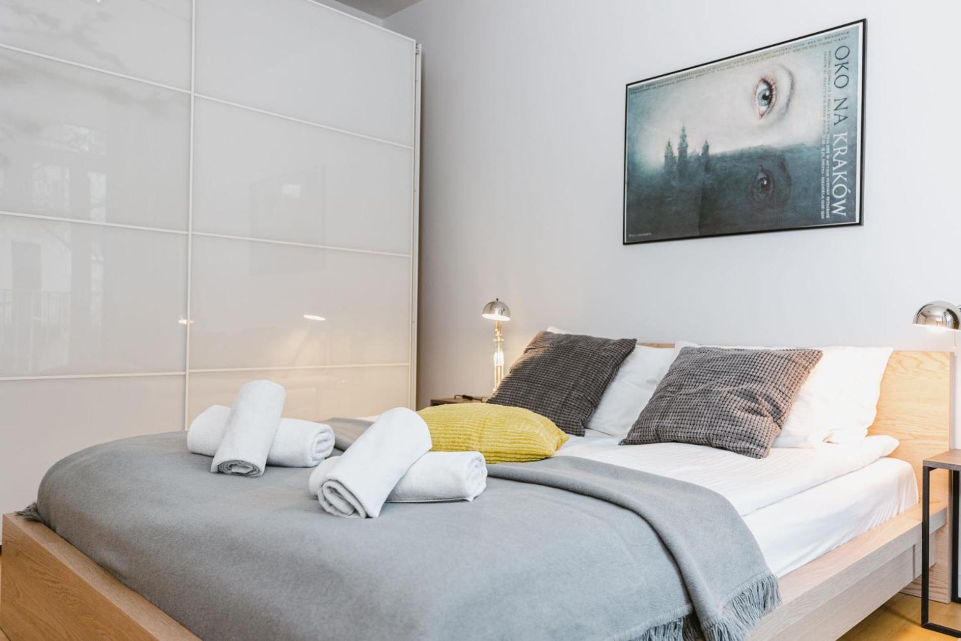 Yourplace Central Apartments คราคูฟ ภายนอก รูปภาพ