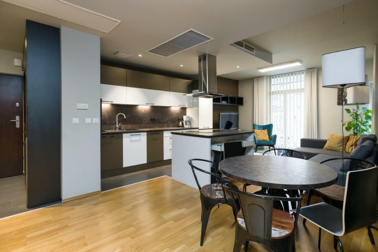 Yourplace Central Apartments คราคูฟ ภายนอก รูปภาพ