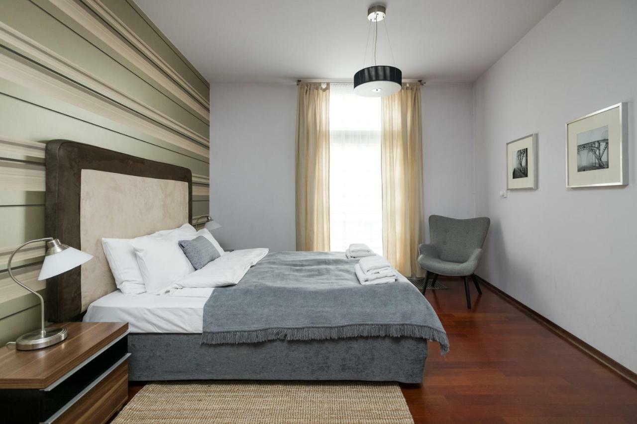 Yourplace Central Apartments คราคูฟ ภายนอก รูปภาพ